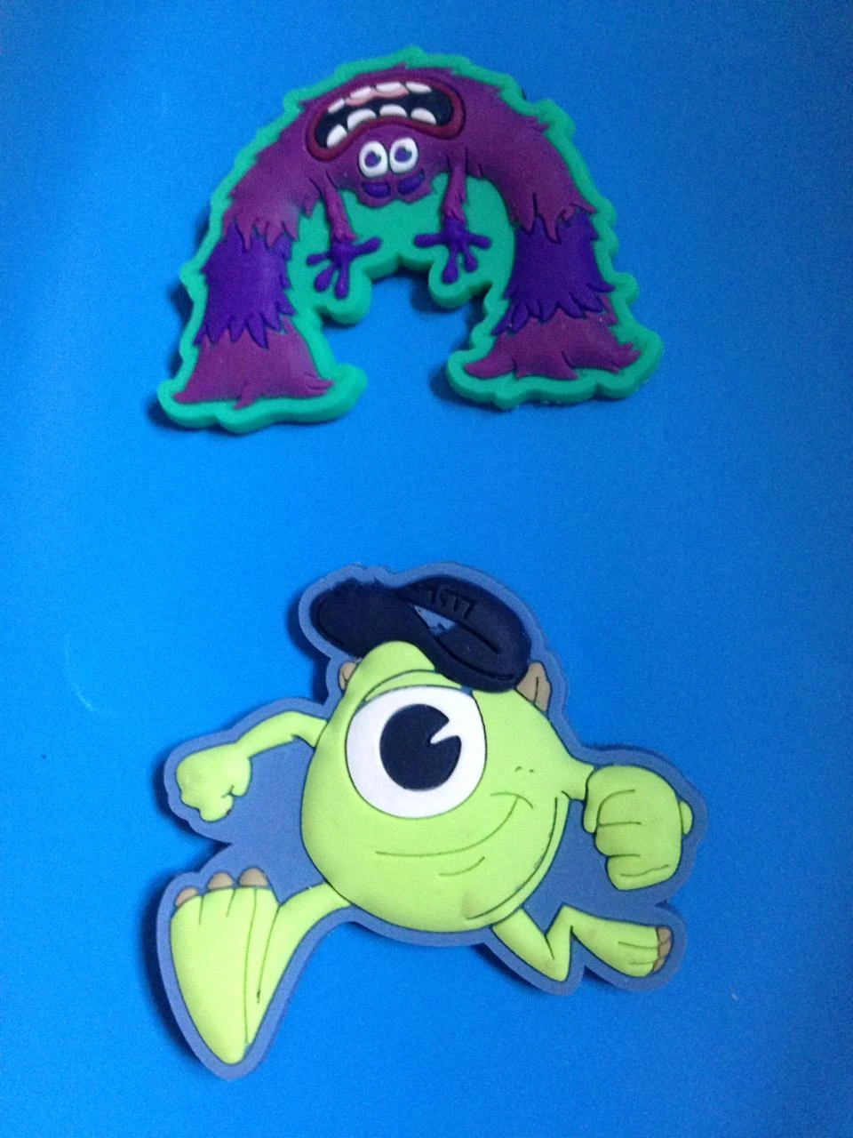 2 minis Magnets disney disneyland paris montres & compagnie